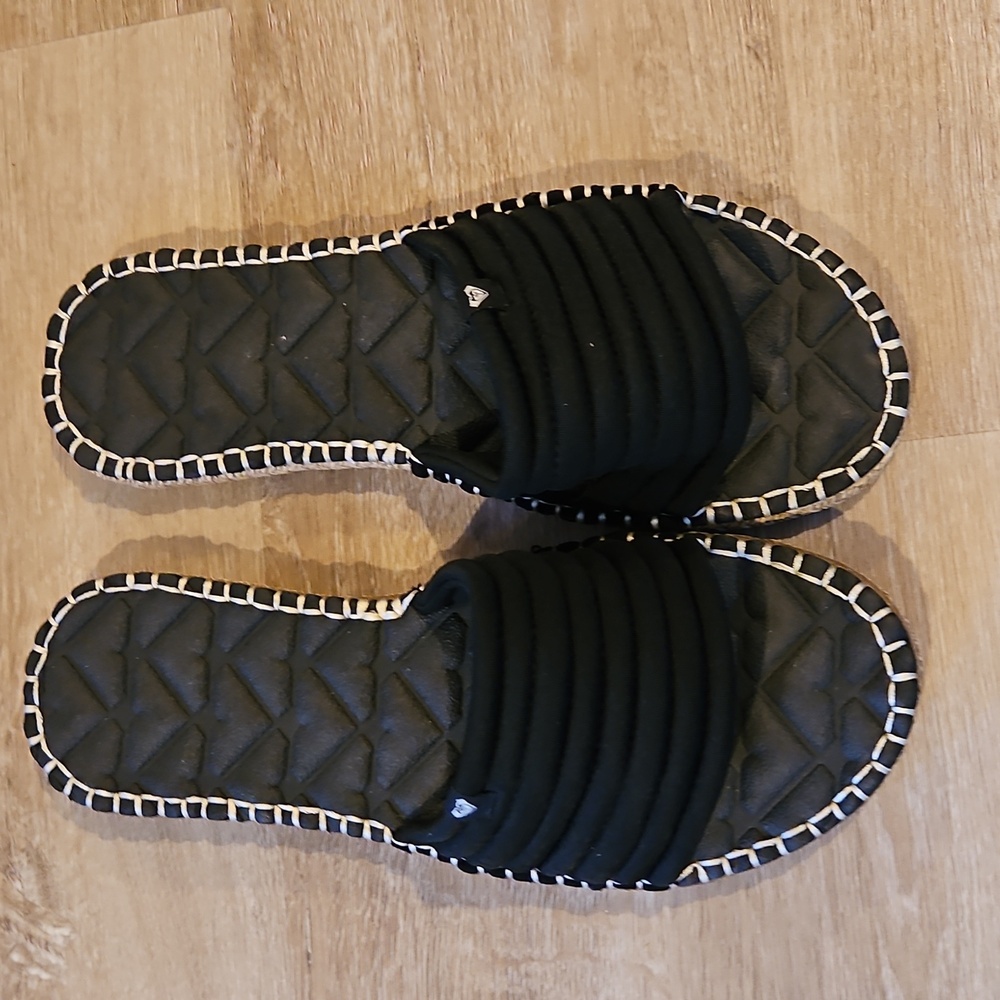 Roxy Sandals Size 10